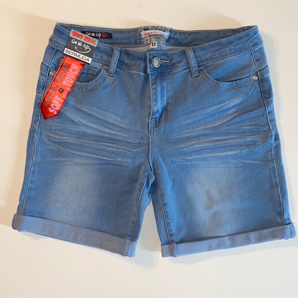 NWT. Hot Kiss Bermuda Shorts. Size 13. Rayon Denim. Super Soft and Stretchy.